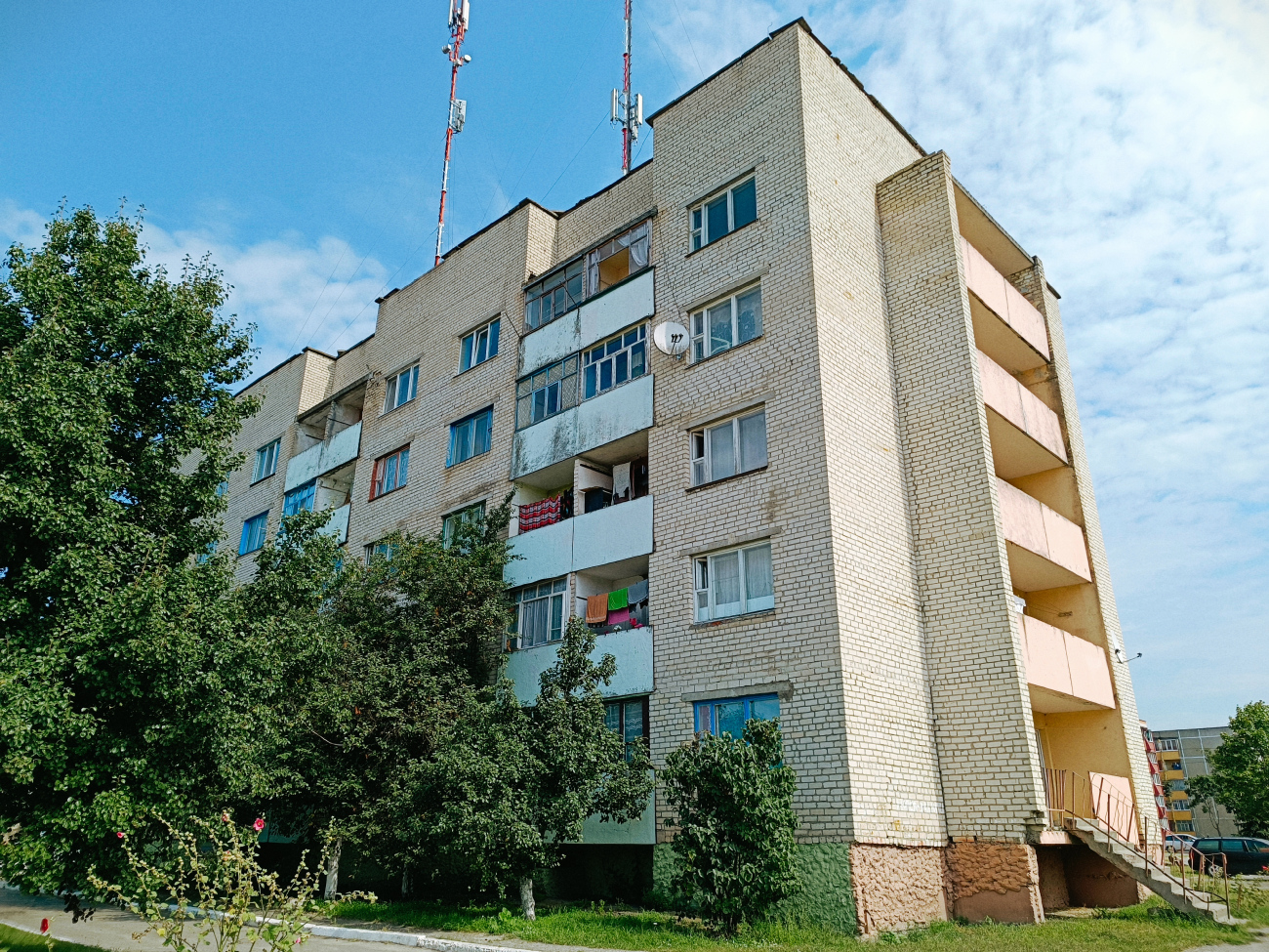 Житковичи, Приозёрная улица, 33