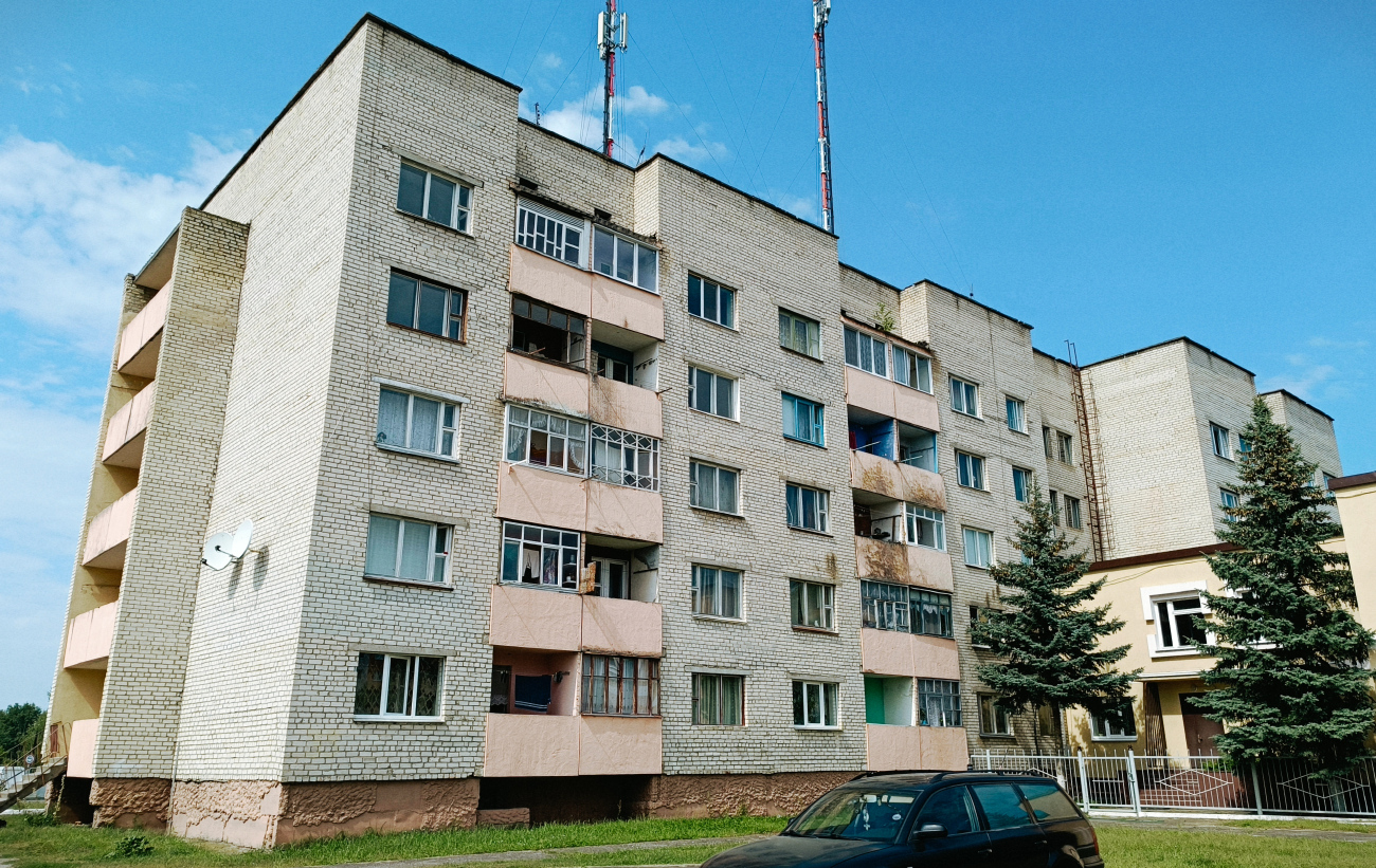 Житковичи, Приозёрная улица, 33