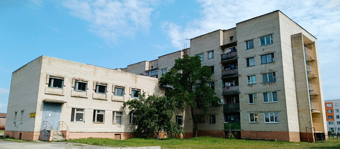 Житковичи, Приозёрная улица, 31