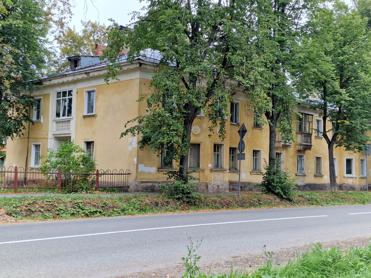 Glazov, Улица Мира, 6