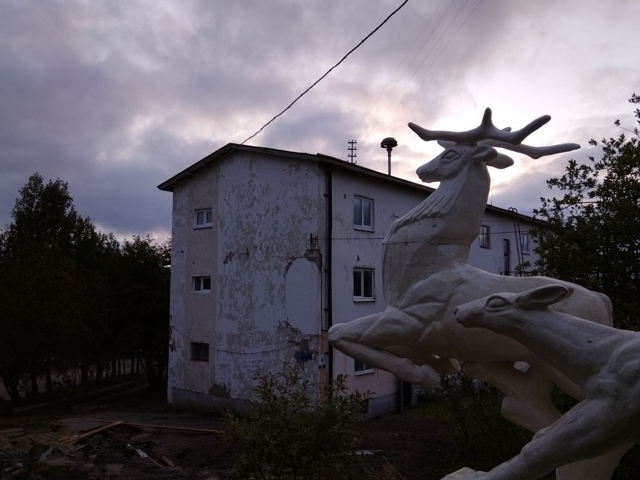 Никель, Улица Победы, 4