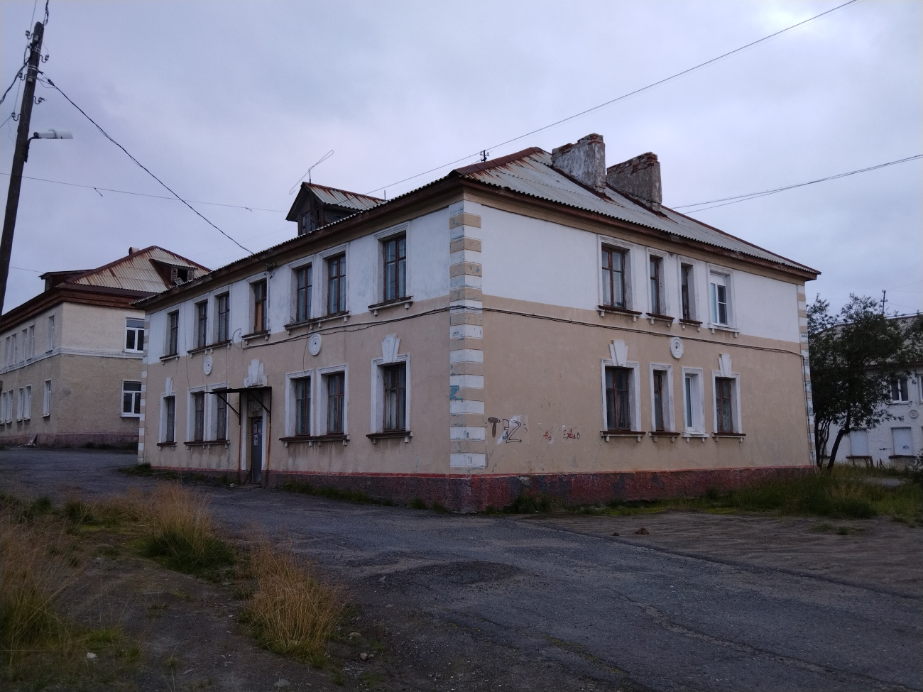 Никель, Улица 14 армии, 11