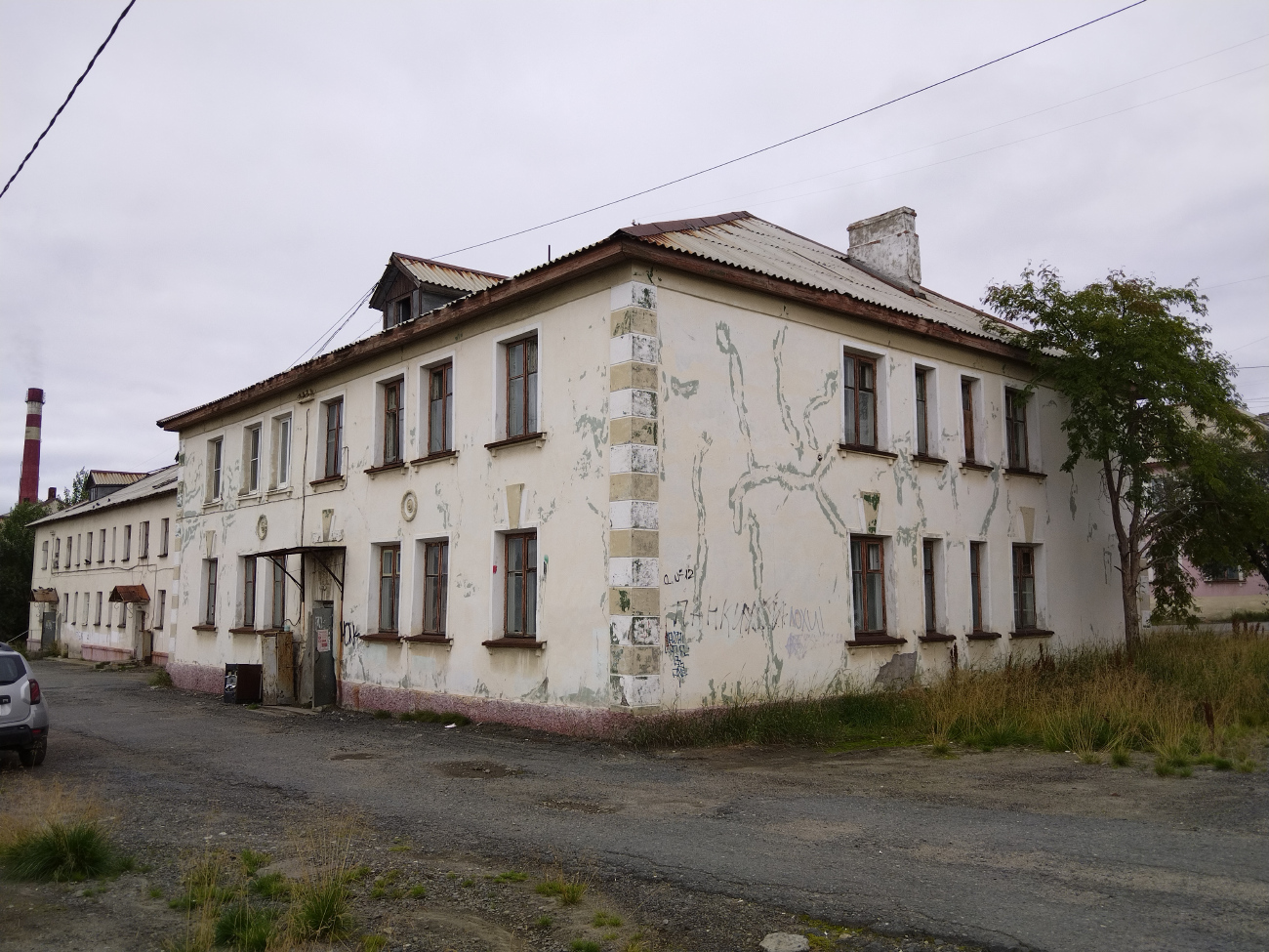 Никель, Улица 14 армии, 12