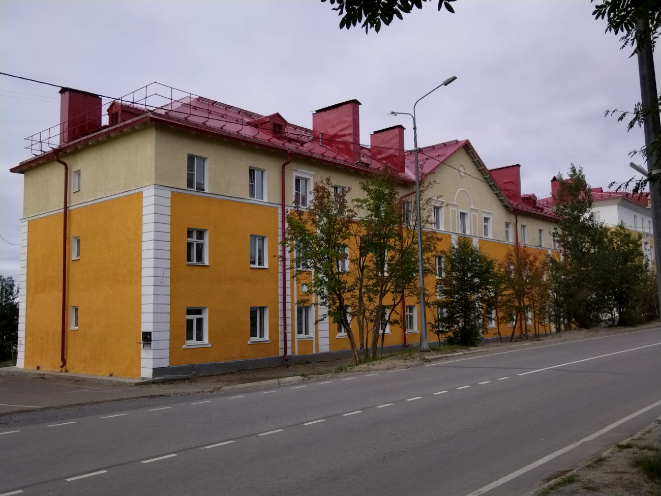 Никель, Гвардейский проспект, 8