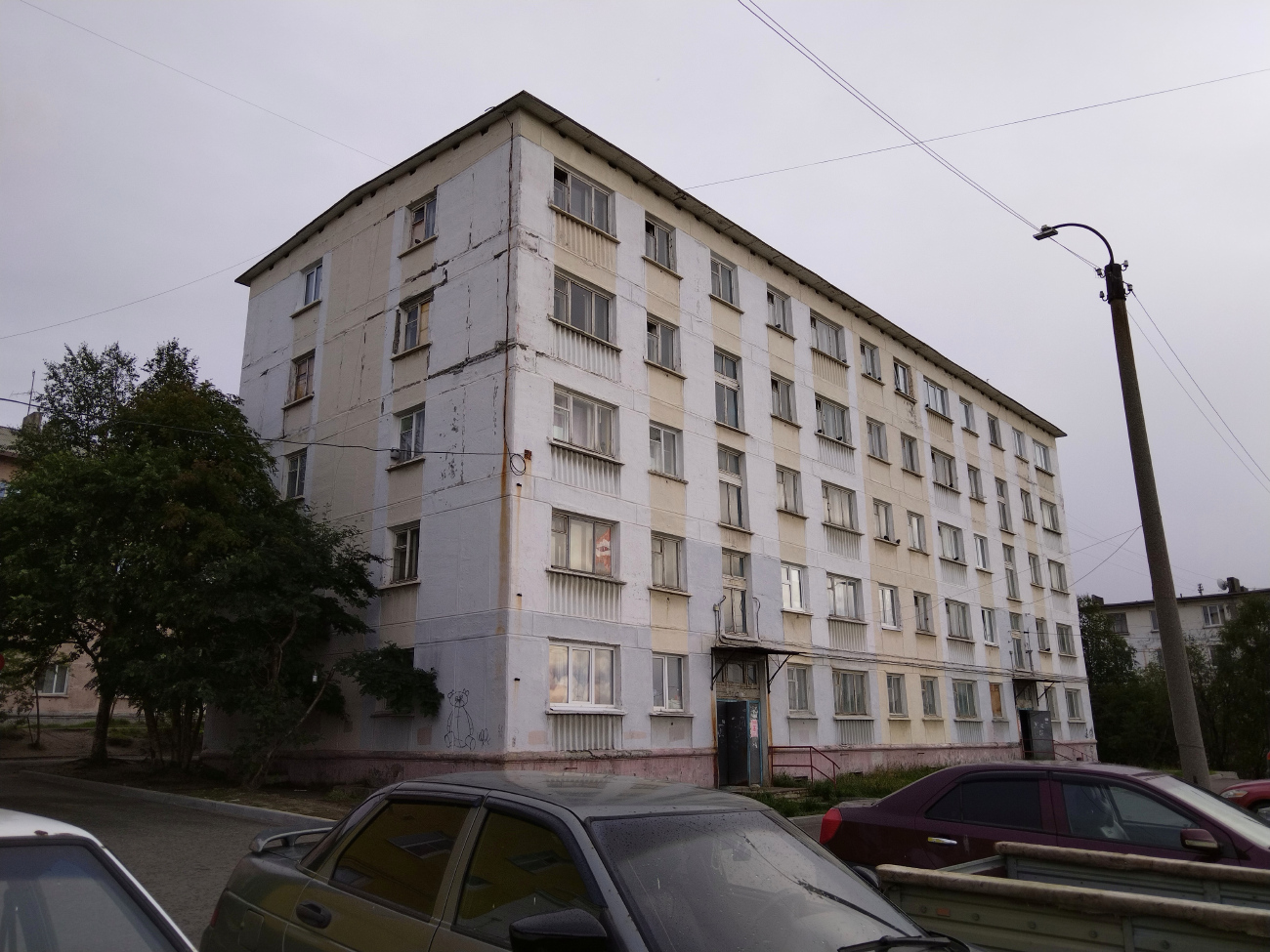 Никель, Гвардейский проспект, 16