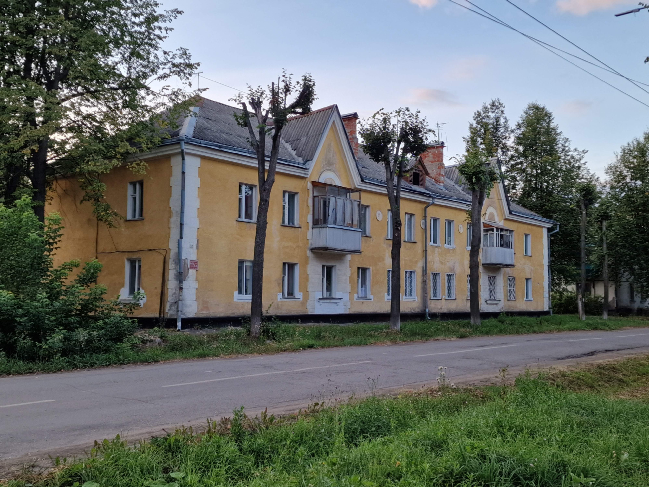 Глазов, Школьная улица, 16