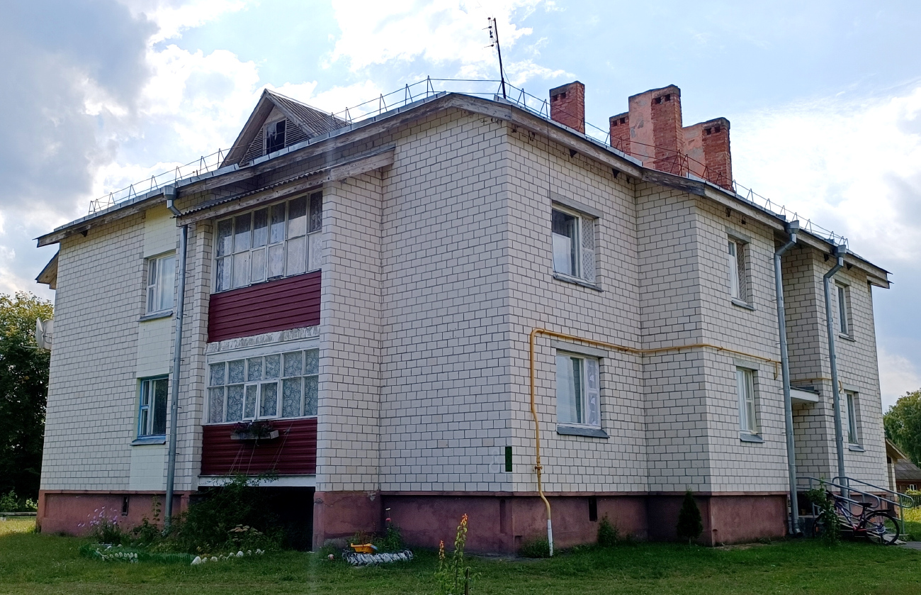 Семенча, Комсомольская улица, 8