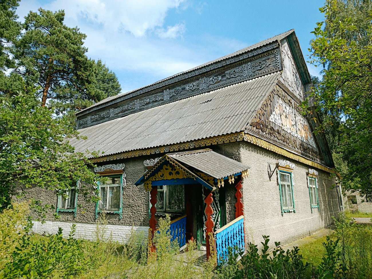 Семенча, Красноборская улица, *