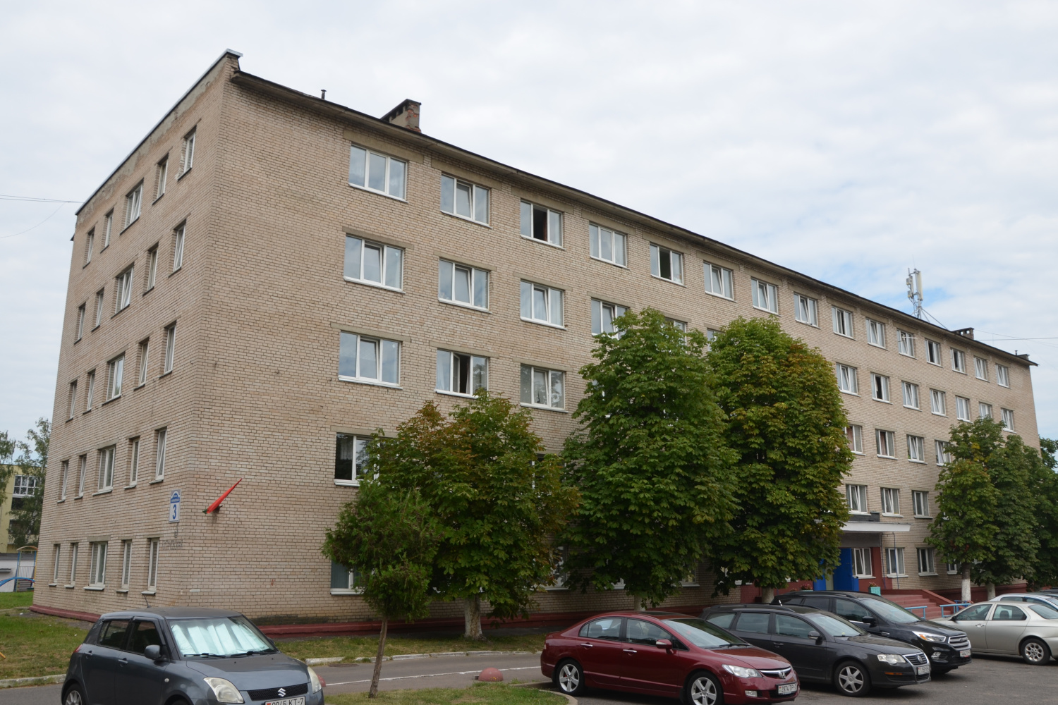 Минск, Пугачёвская улица, 3