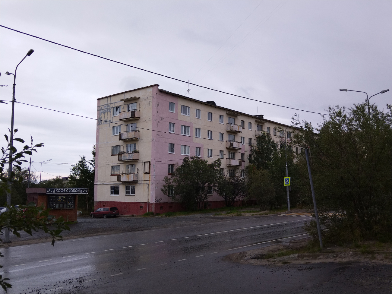 Никель, Гвардейский проспект, 30