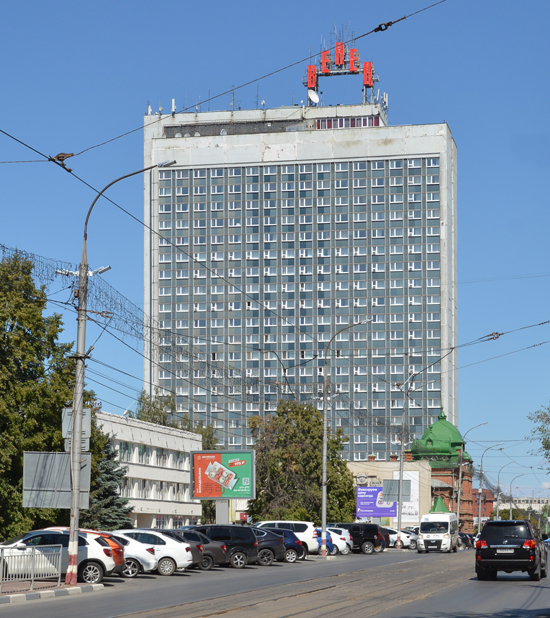 Ульяновск, Спасская улица, 19 / Улица Дмитрия Ульянова, 9