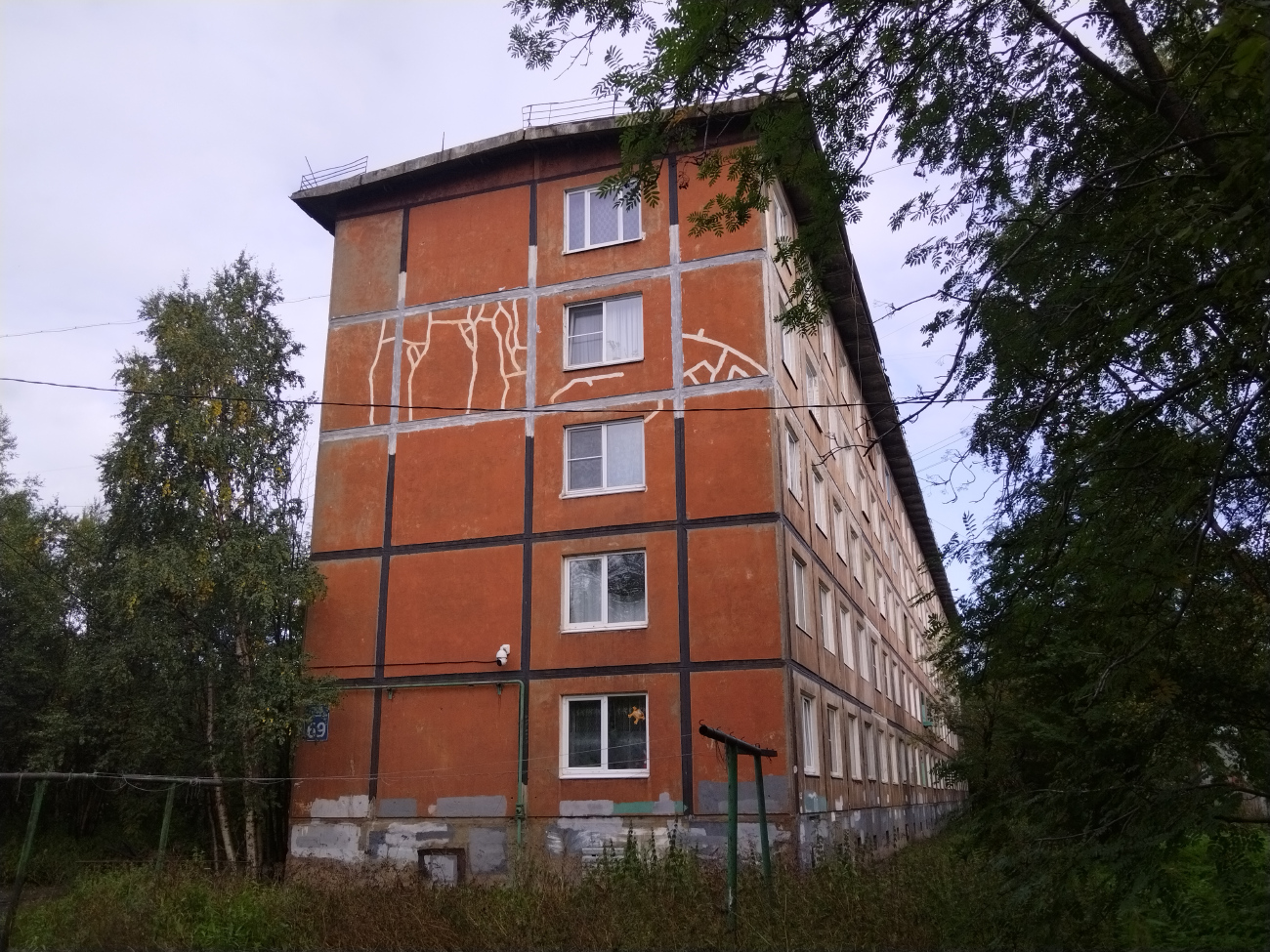 Murmansk, Проспект Героев-Североморцев, 69