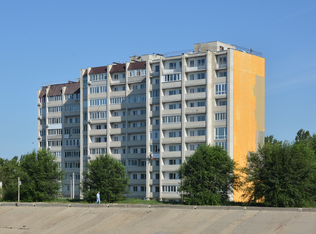 Балаково, Улица Титова, 42