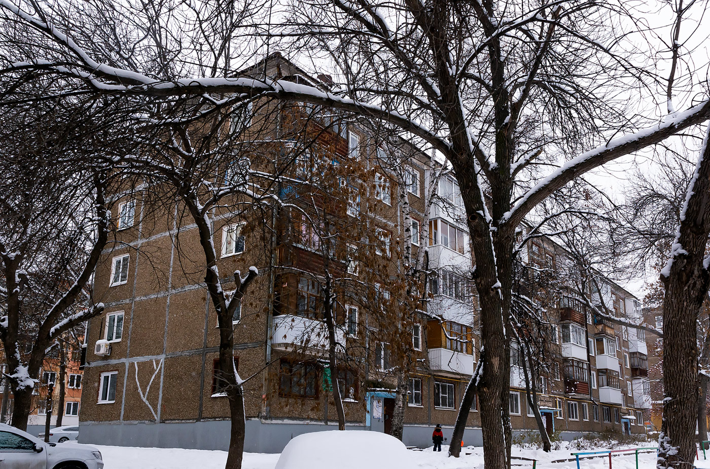 Уфа, Улица Сергея Вострецова, 10