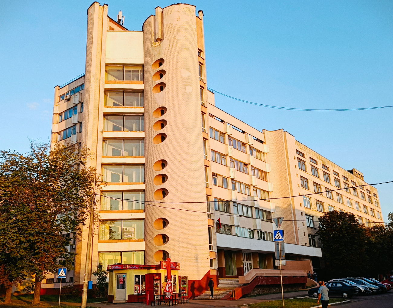 Минск, Улица Судмалиса, 20 / Улица Серафимовича, 11