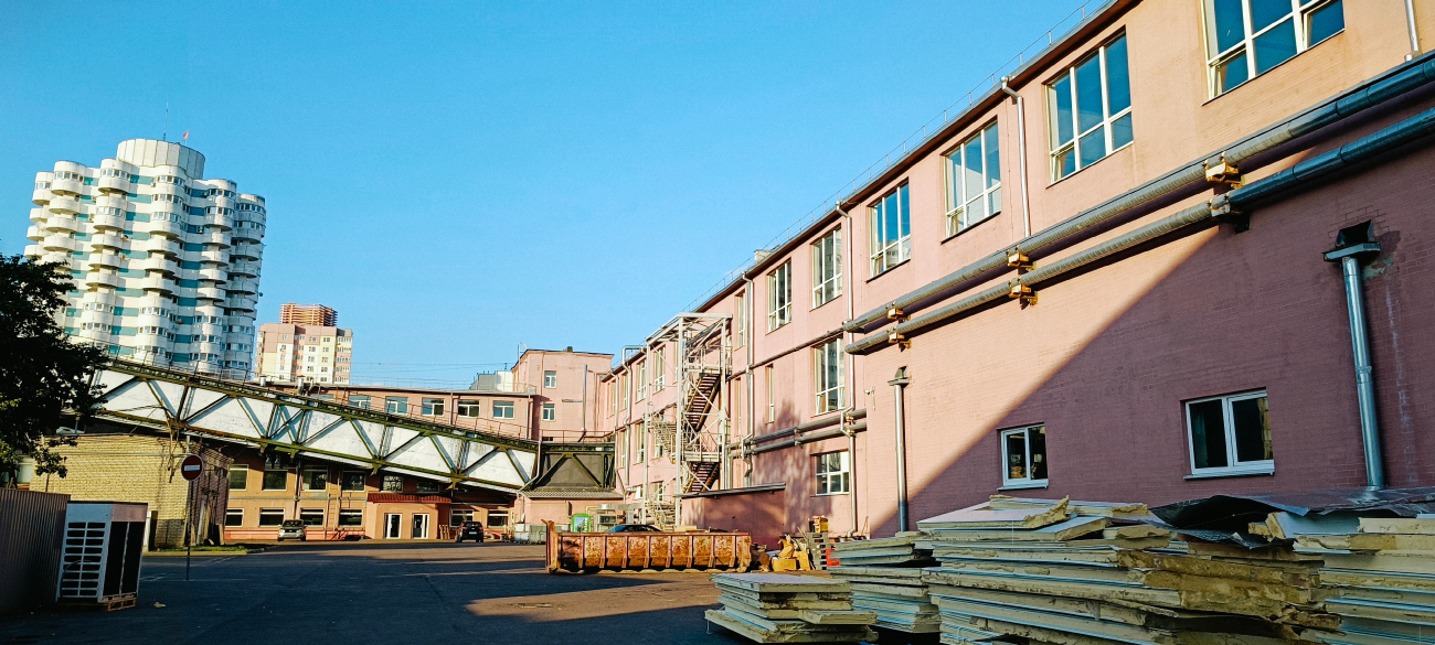 Минск, Улица Веры Хоружей, 25 корп. 1 / Улица Максима Богдановича, 83