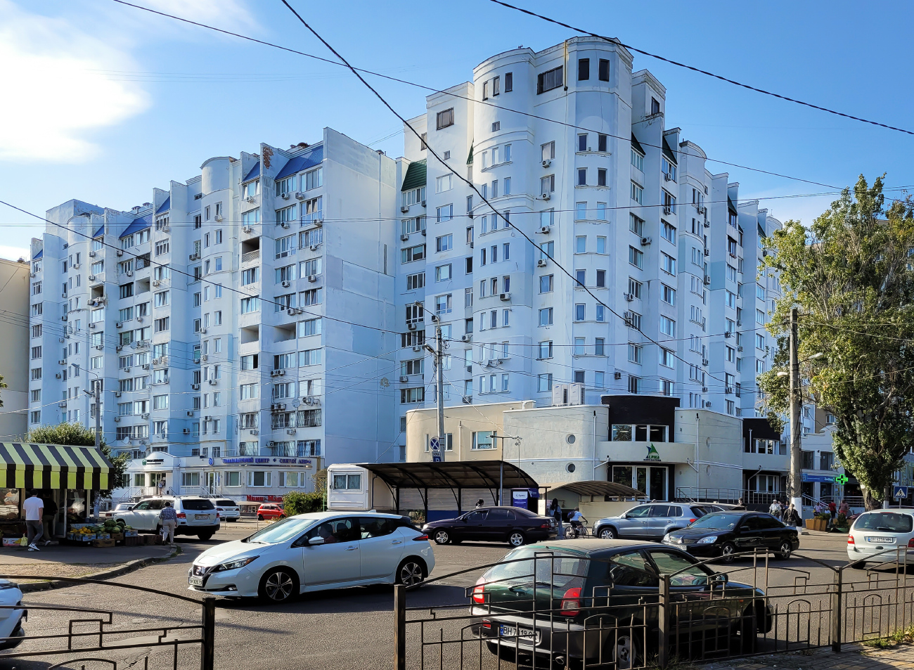 Одесса, Зоопаркова вулиця, 2; Вулиця Маршала Говорова, 10/2