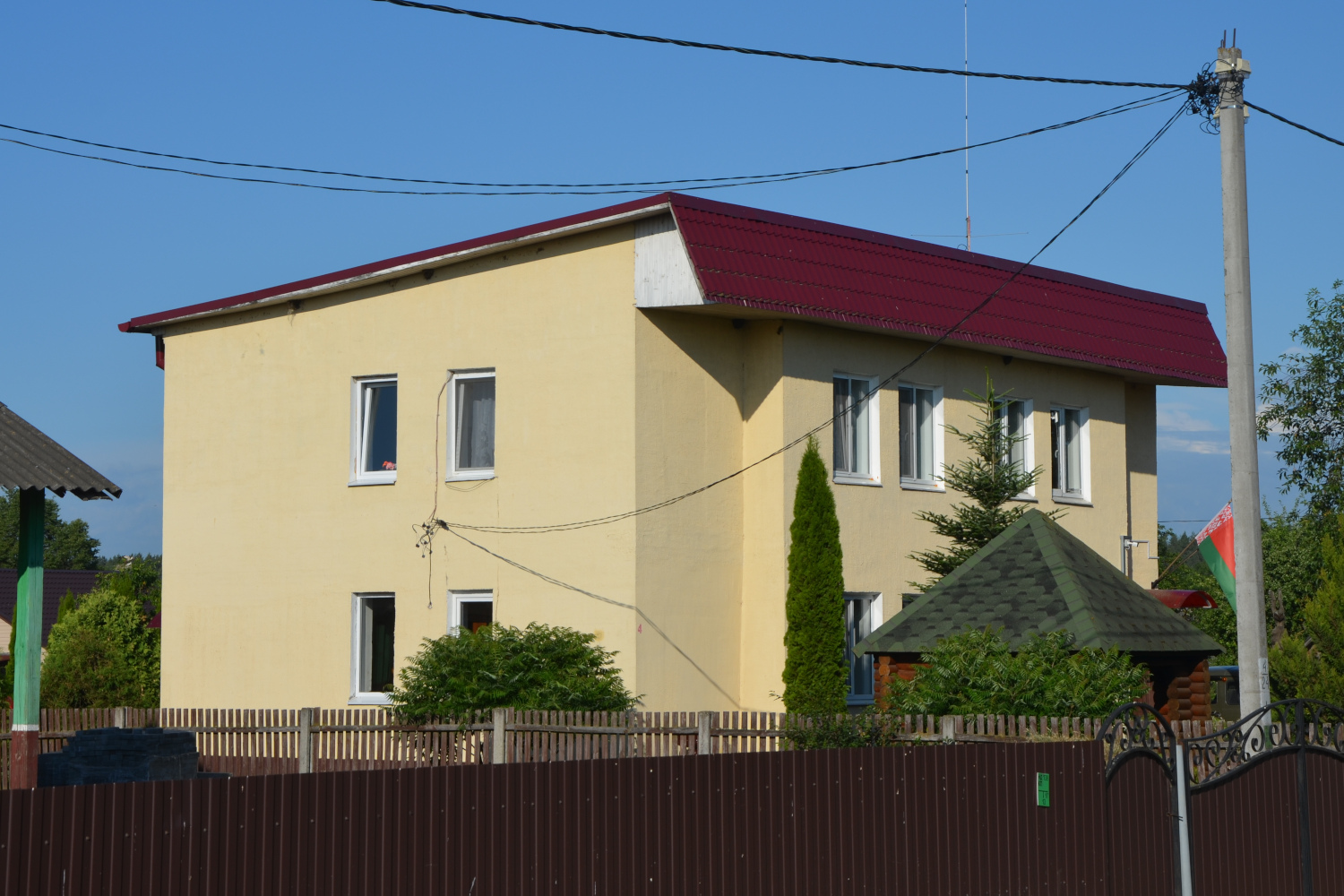 Палуши, Центральная улица, 4