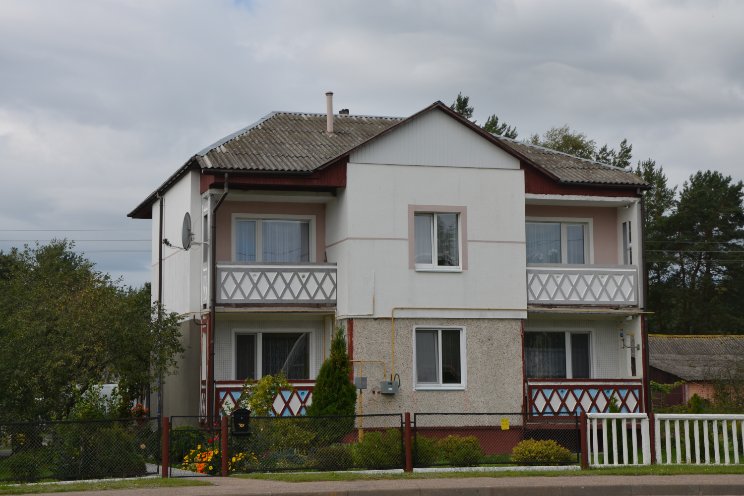 Михалишки, Лесная улица, 10