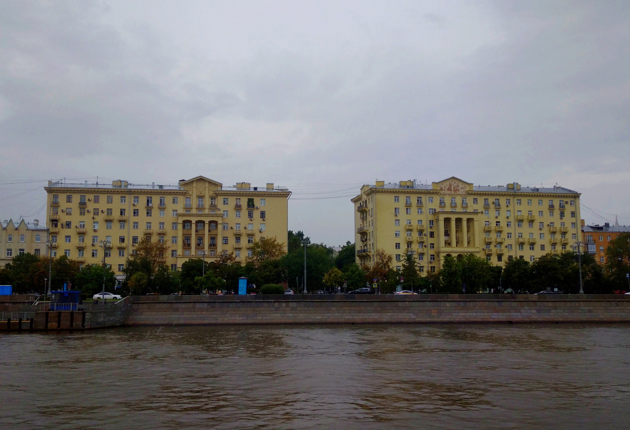 Moscow, Фрунзенская набережная, 8; Фрунзенская набережная, 4