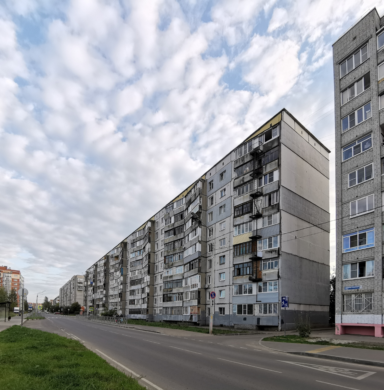 Ярославль, Улица Строителей, 15