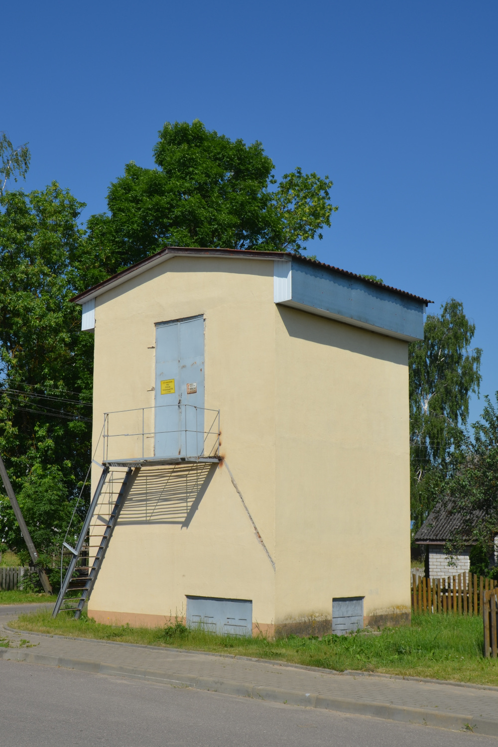 Островец, Пионерская улица, 17*