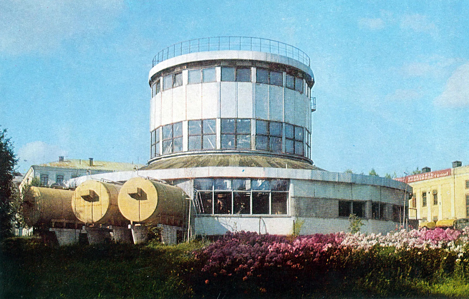 Углич, Красноармейский бульвар, 18х