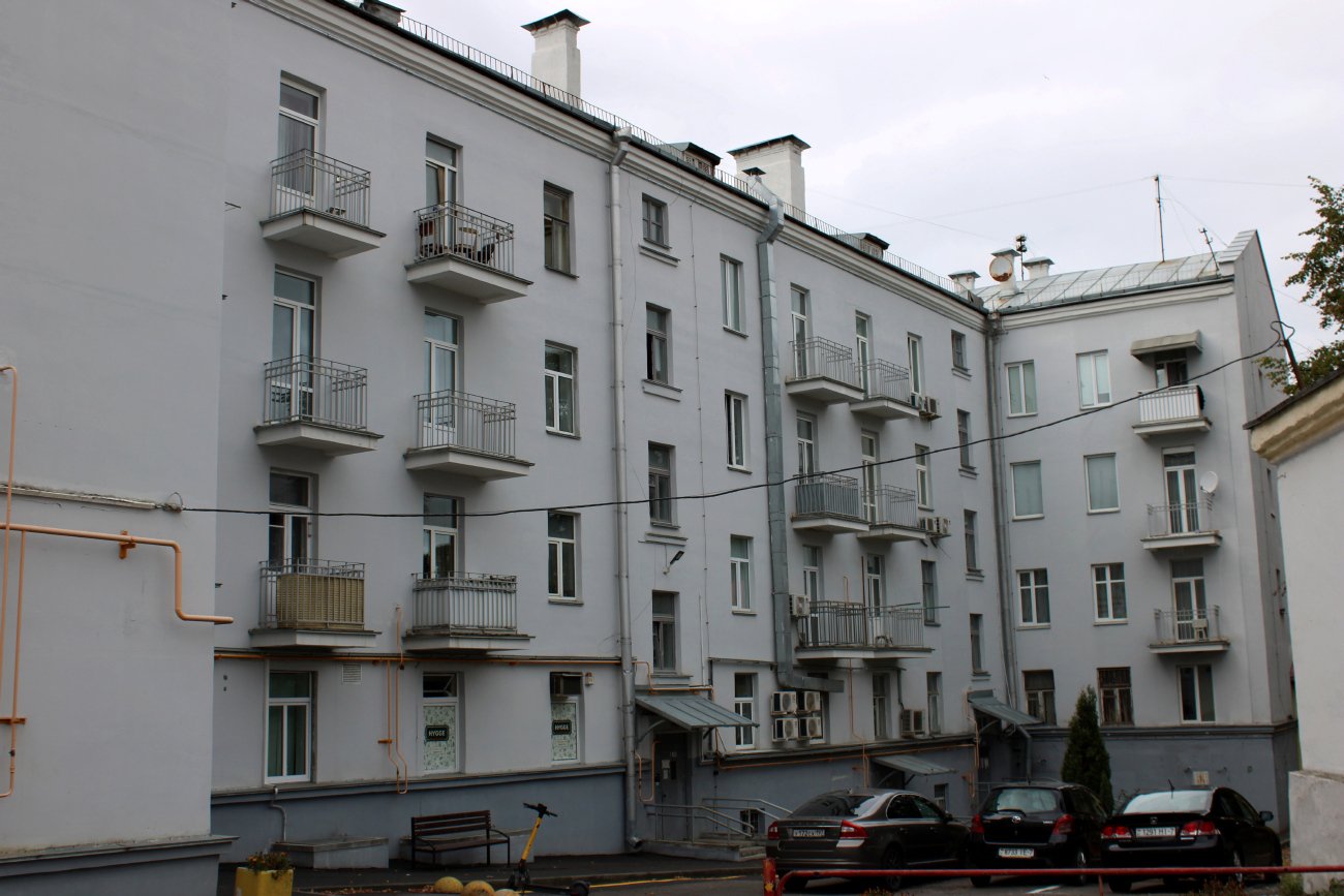 Минск, Улица Городской Вал, 8 / Интернациональная улица, 2