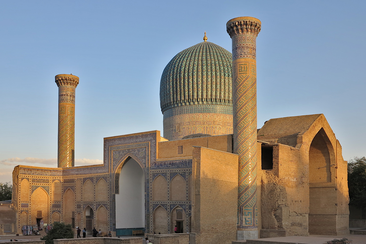 Самарканд, Улица Оксарой, 1