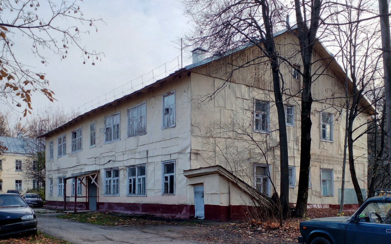 Moskwa, Профсоюзная улица, 123А стр. 3 / Тютчевская аллея, 3