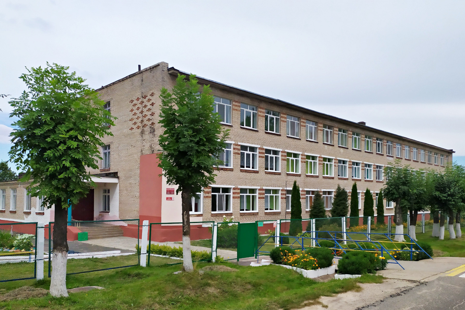 Холопеничи, Советская улица, 8