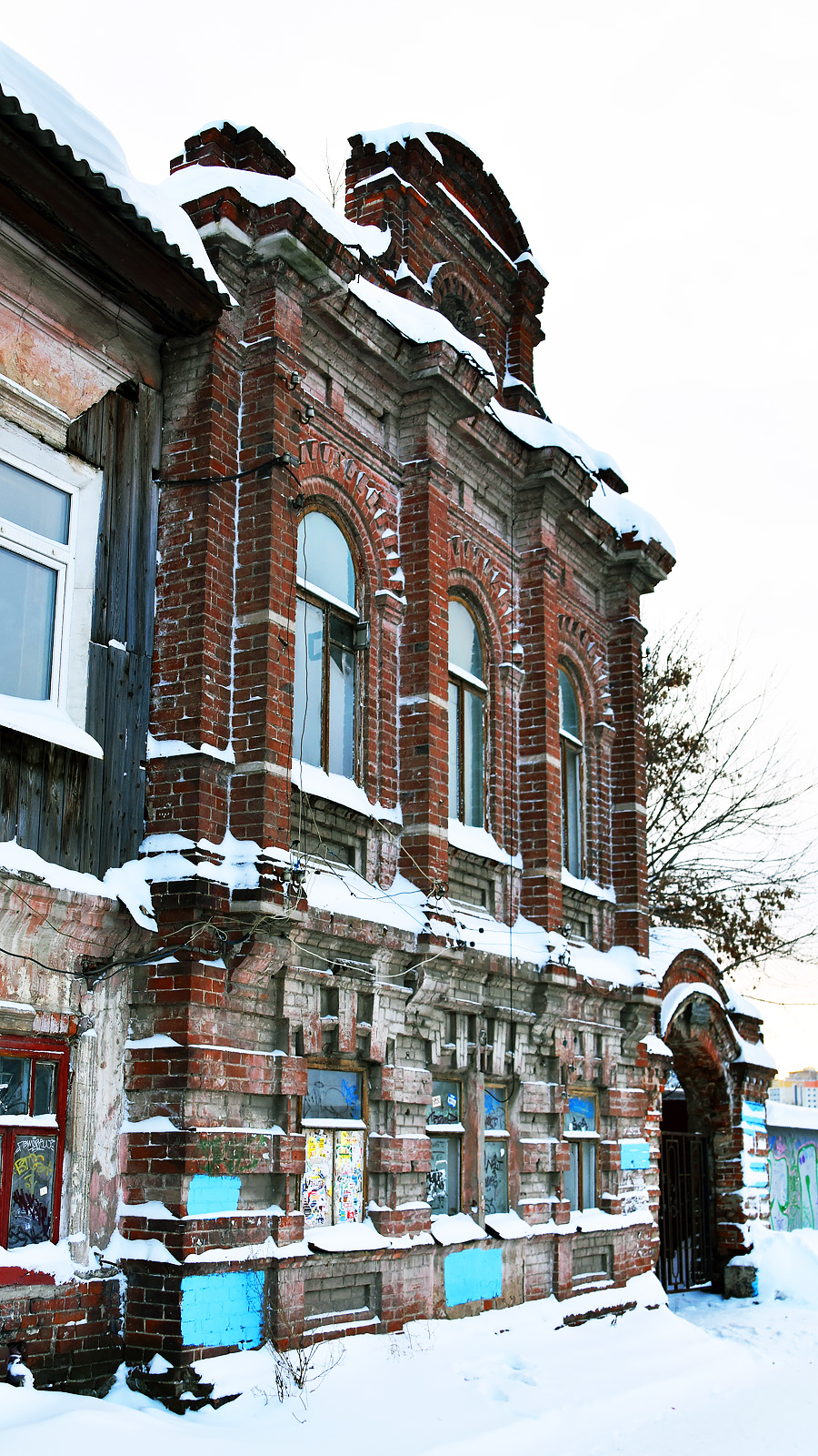 Пермь, Шоссе Космонавтов, 25