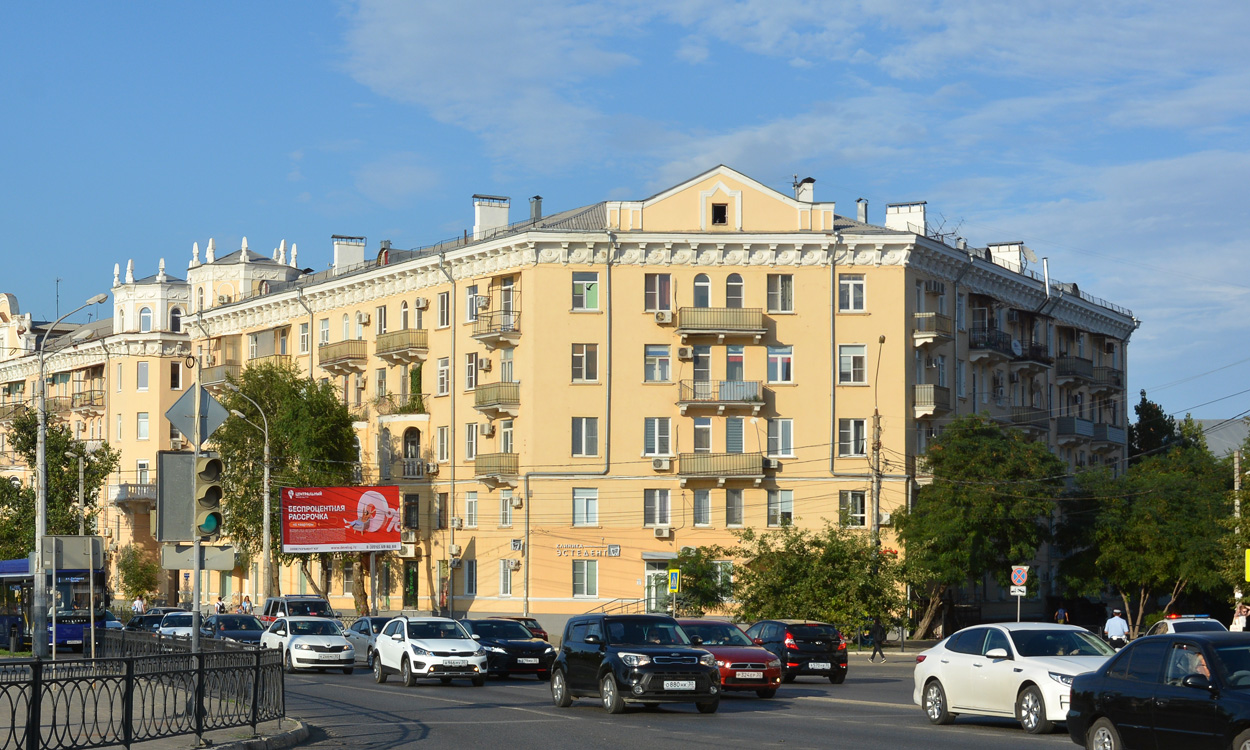 Астрахань, Адмиралтейская улица, 4