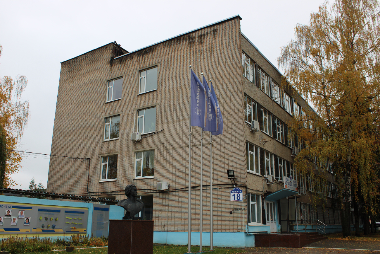 Минск, Пинская улица, 18 / Улица 3 Сентября, 6