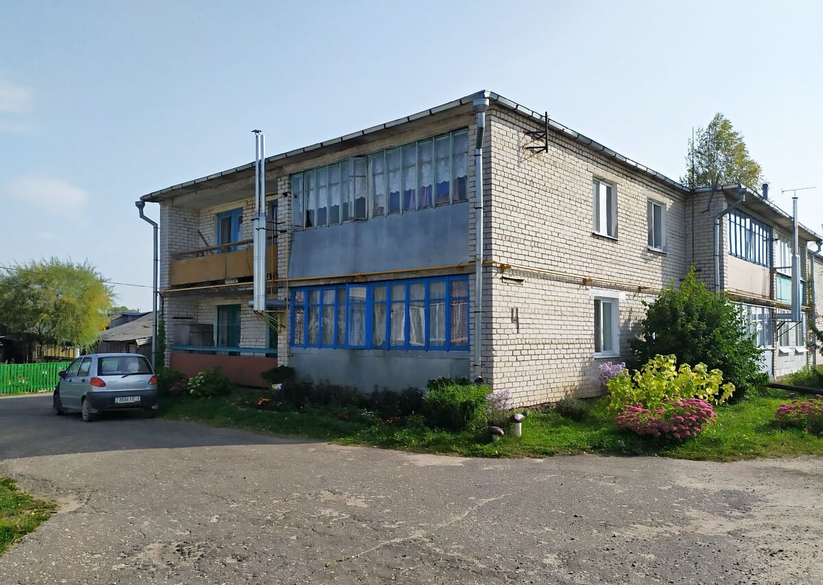 Postavy region, other settlements, Камаи, улица 40 лет Победы, 4
