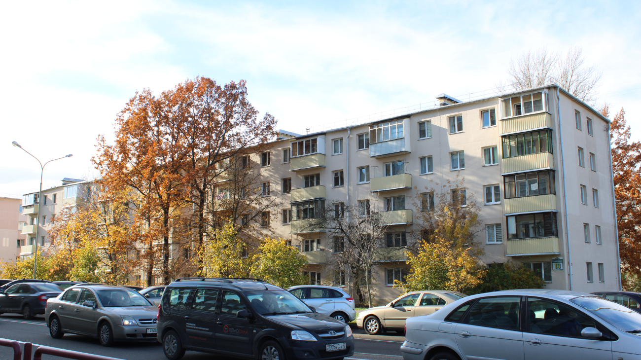 Минск, Улица Скрыганова, 13 / Улица Бирюзова, 3