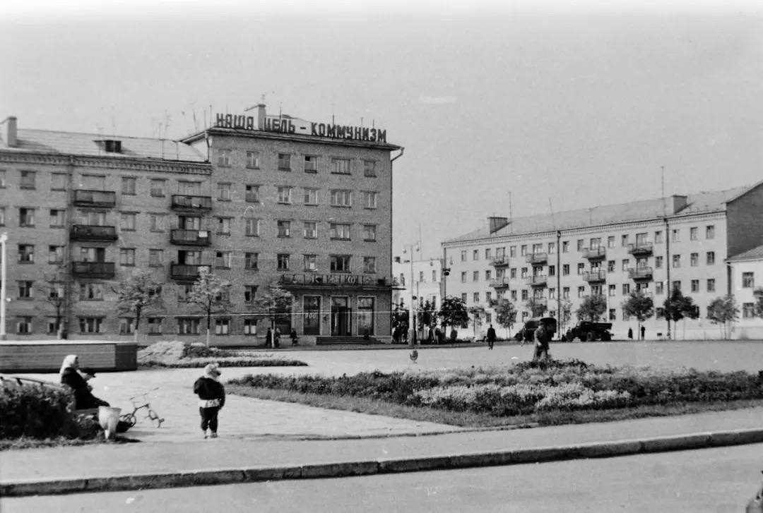 Орша, Улица Владимира Ленина, 25; Улица Владимира Ленина, 20А