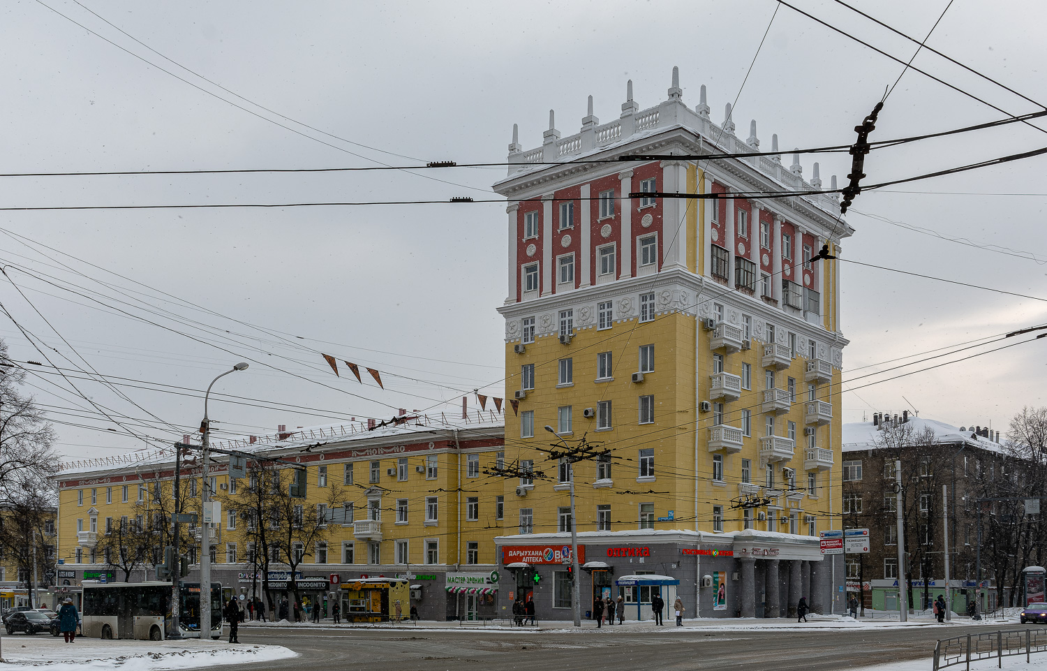 Уфа, Первомайская улица, 26 / Улица Ульяновых, 28