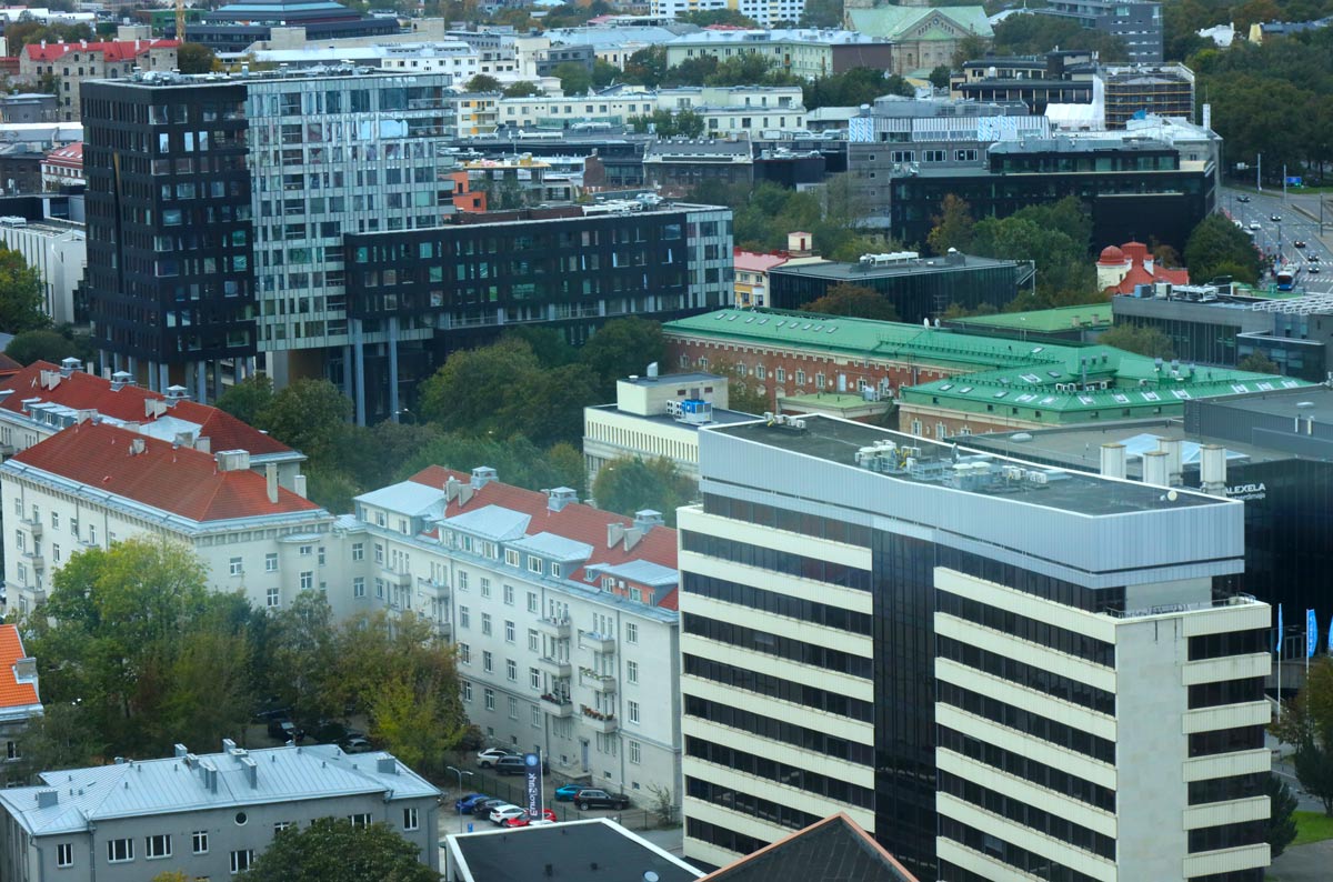 Tallinn, Islandi väljak, 1; Kentmanni, 6