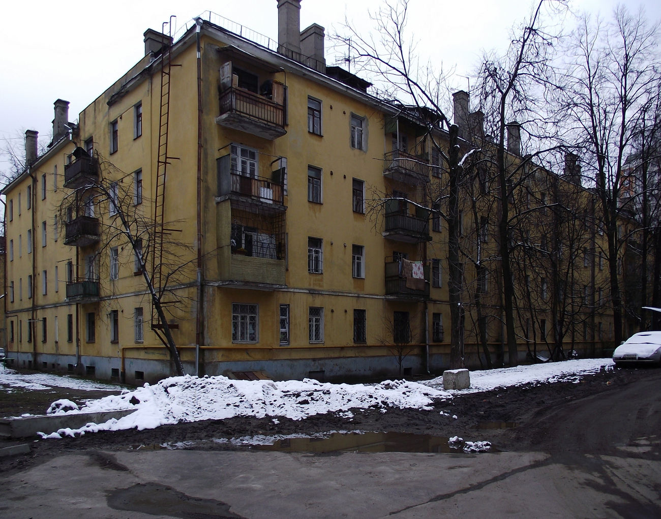 Москва, Новозаводская улица, 8 / Большая Филёвская улица, 8 корп. 5