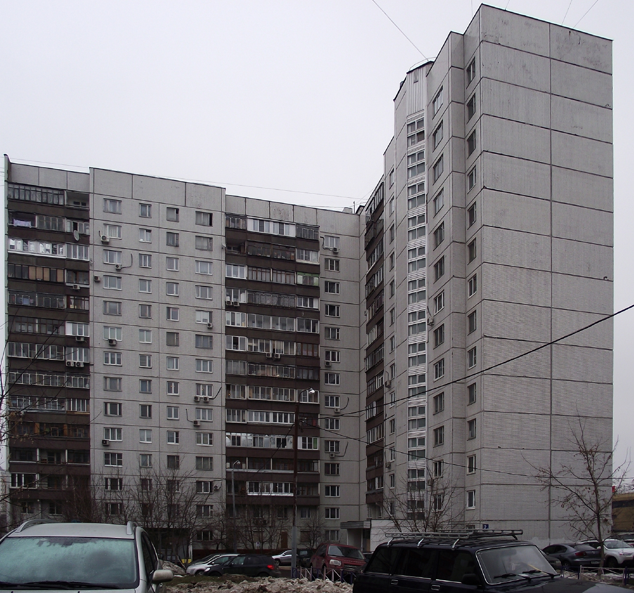 Москва, Большая Черёмушкинская улица, 2 корп. 4 (подъезды 1–2); Большая Черёмушкинская улица, 2 корп. 4 (подъезд 3)