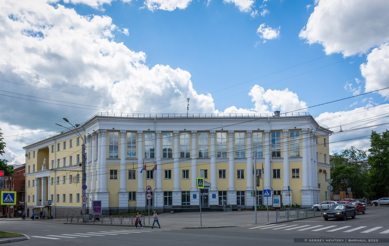 Барнаул, Проспект Ленина, 23 / Улица Анатолия, 85