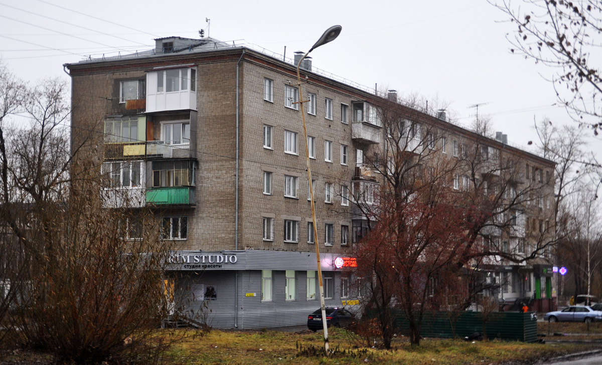 Omsk, Проспект Академика Королёва, 12