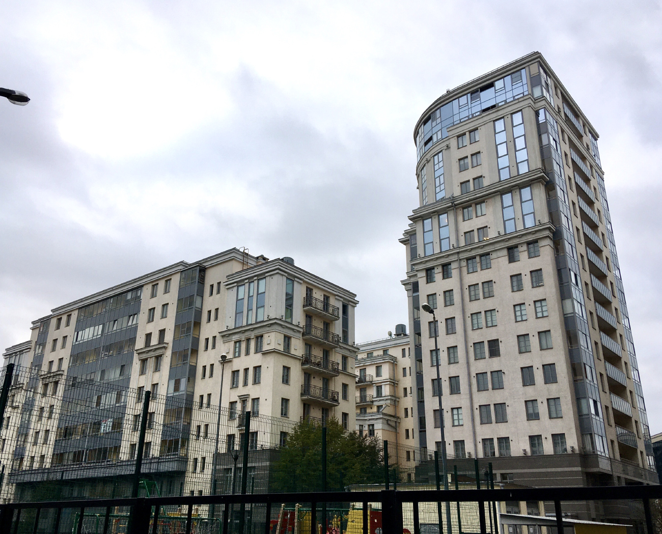 Санкт-Петербург, Средний проспект В. О., 85