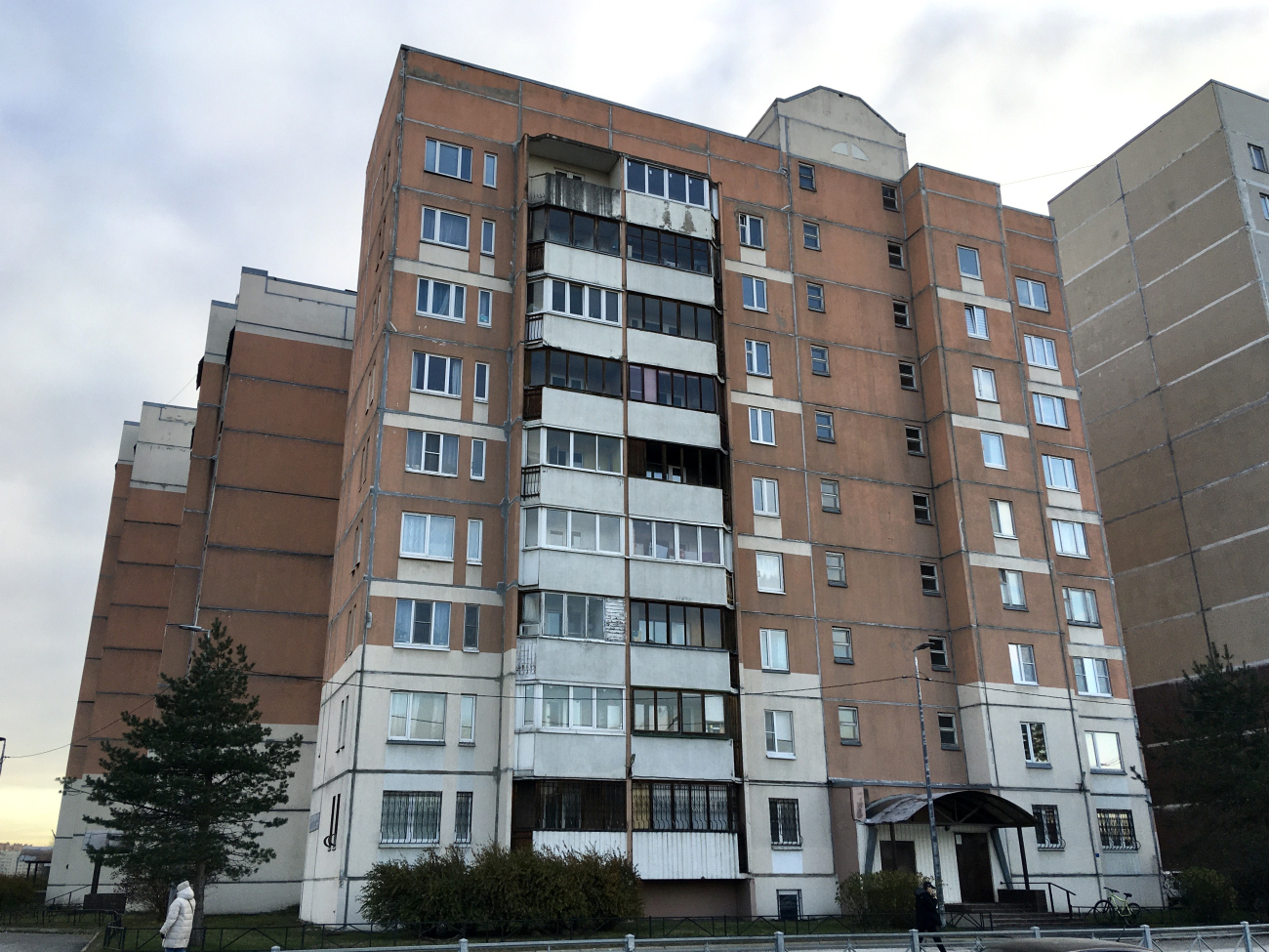 Санкт-Пецярбург, Проспект Авиаконструкторов, 44 корп. 1