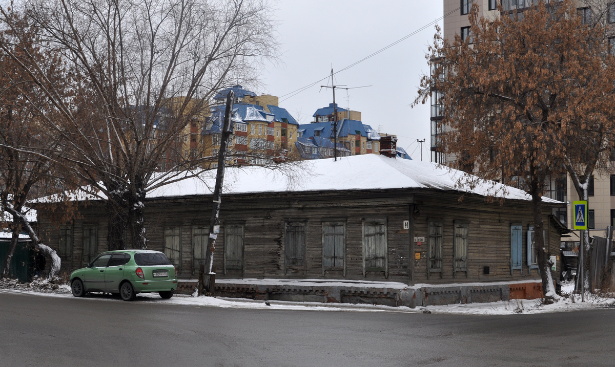 Omsk, Улица Звездова, 60 / Улица Куйбышева, 44