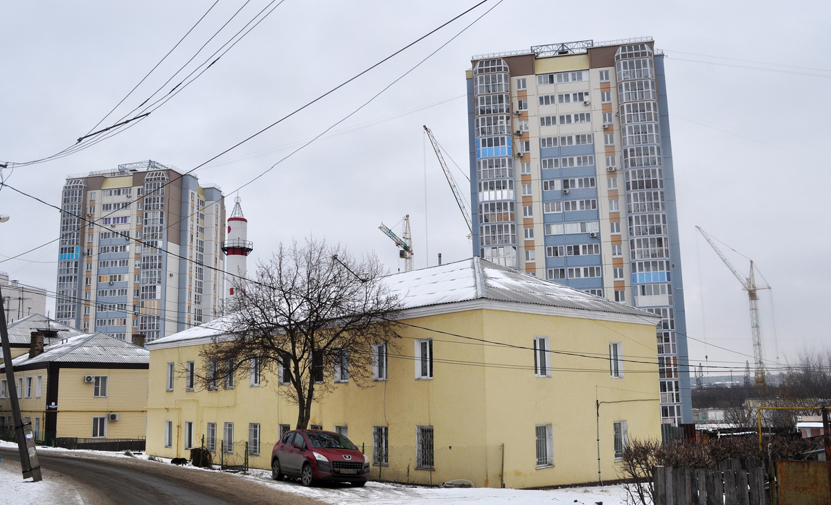 Омск, Граничная улица, 7; Улица Леонида Маслова, 2; Улица Леонида Маслова, 2*; Улица Леонида Маслова, 4