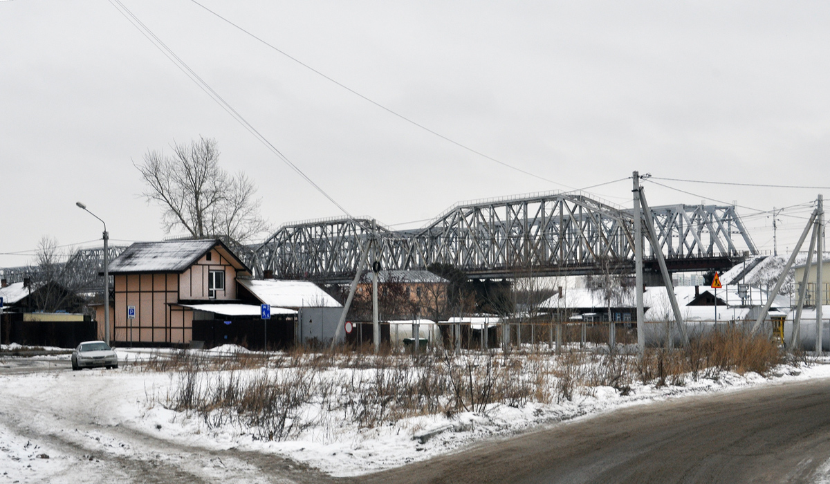 Омск, Железнодорожный мост; Граничная улица, 17; Улица Площадка Стальмоста, 15а; Улица Площадка Стальмоста, б/н