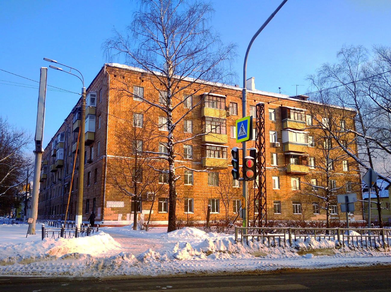 Электросталь, Советская улица, 2 / Фрязевское шоссе, 102