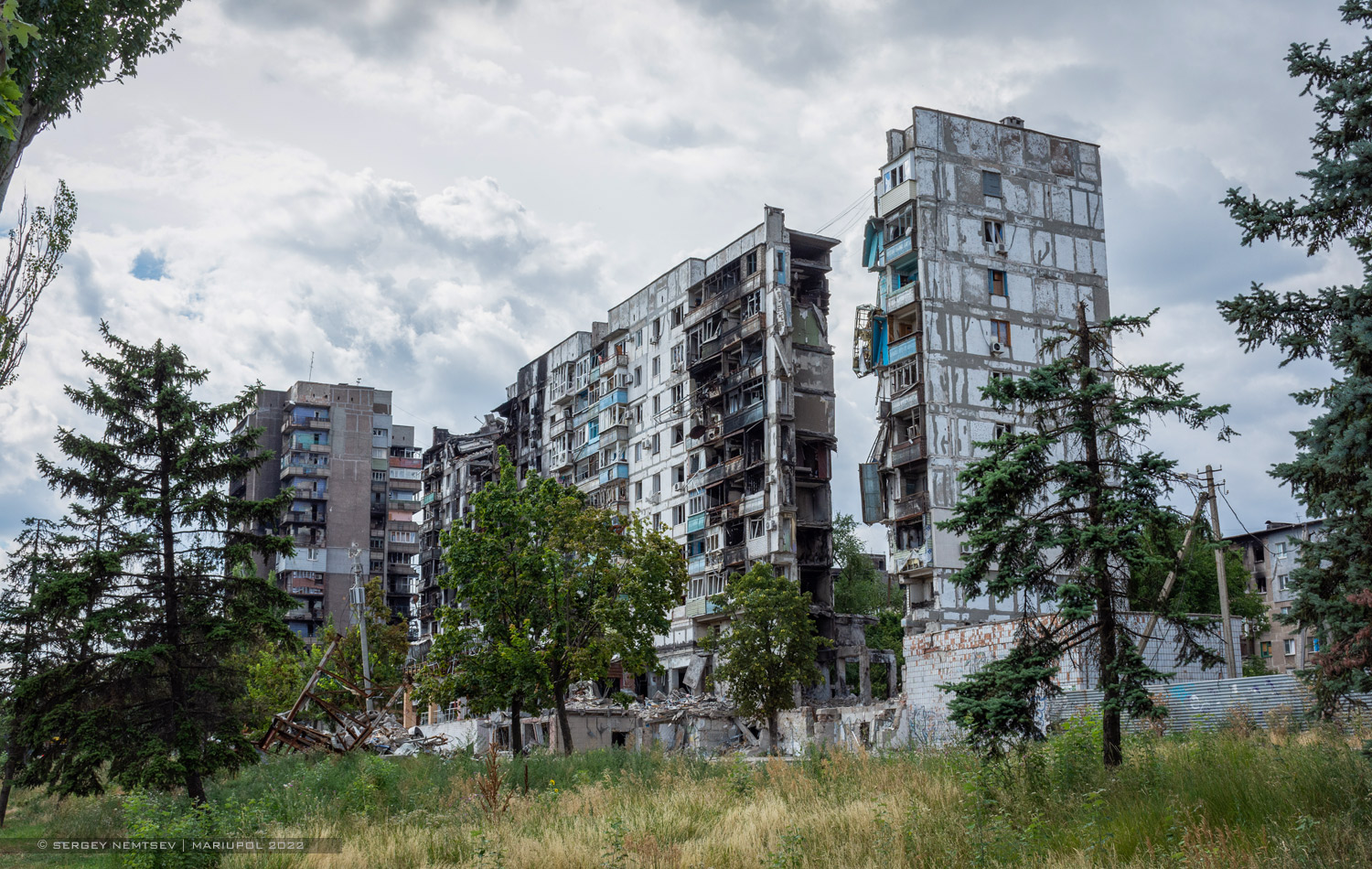 Mariupol, Проспект Мира, 127; Проспект Мира, 129 / Улица Куприна, 1